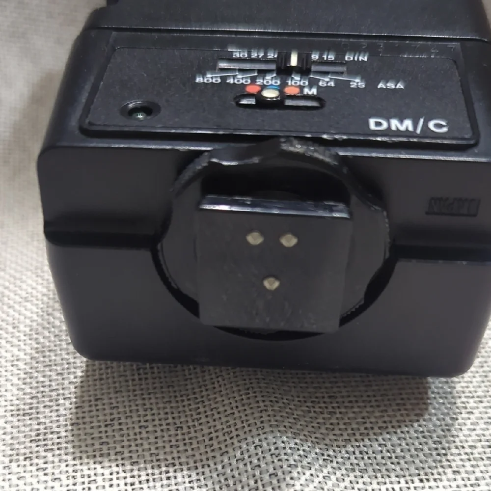 Vivitar 3200 Camera Flash Black